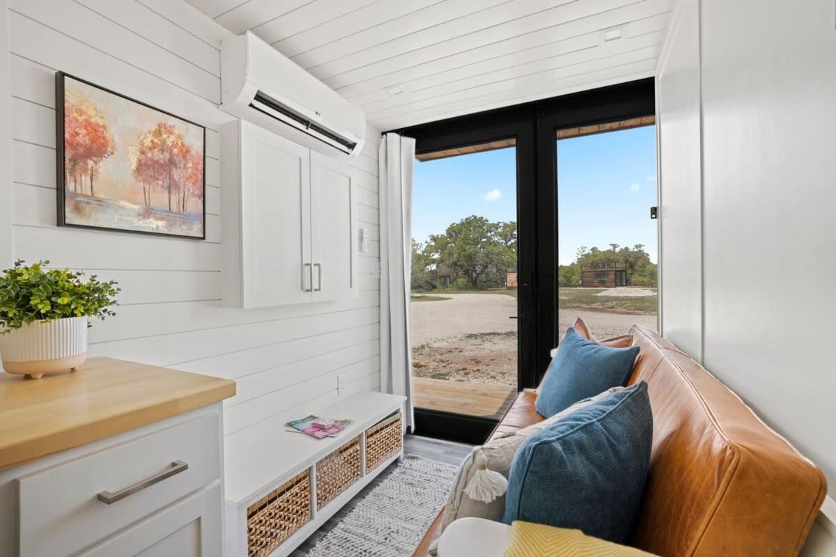 New Oak Grove-Container Retreat Villa Fredericksburg Exterior photo