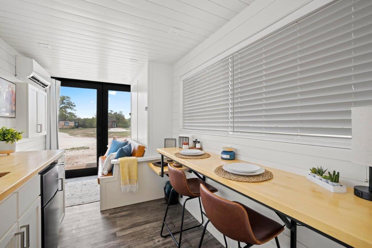 New Oak Grove-Container Retreat Villa Fredericksburg Exterior photo