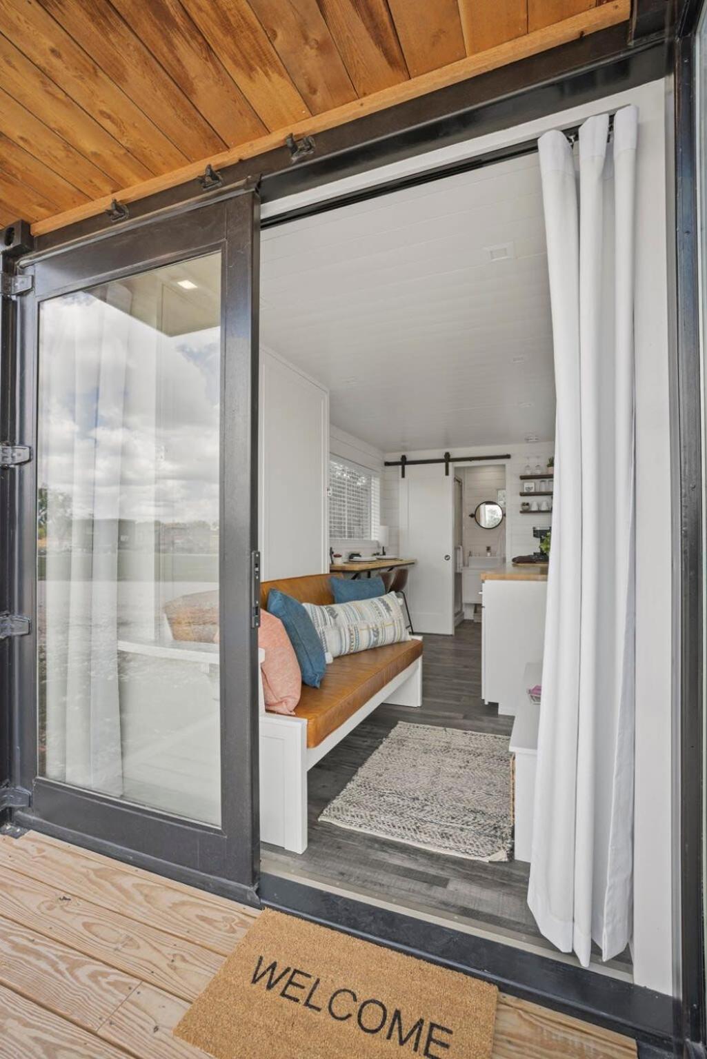 New Oak Grove-Container Retreat Villa Fredericksburg Exterior photo